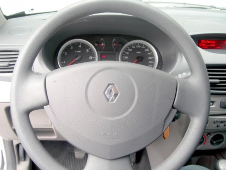 Renault Symbol – interior – Meu Renault Symbol
